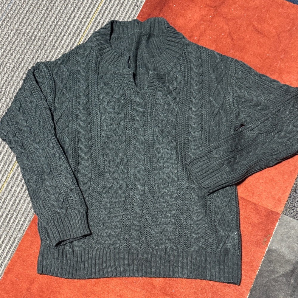 Grey green cable knit  sweater